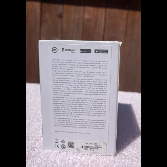 COPY - Michael Kors smart watch - Picture 3 of 12